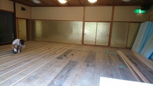 30.09.11. 広間床暖